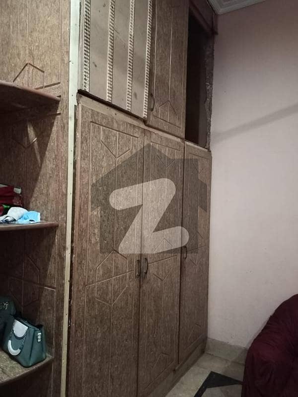 سبزہ زار سکیم ۔ بلاک این سبزہ زار سکیم لاہور میں 5 کمروں کا 10 مرلہ مکان 3 کروڑ میں برائے فروخت۔