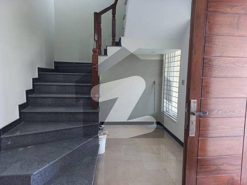 7 Marla Portion Available For Rent in B-17 Islamabad