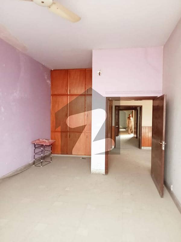Good Location House Triple Storey Good Location House Triple Storey