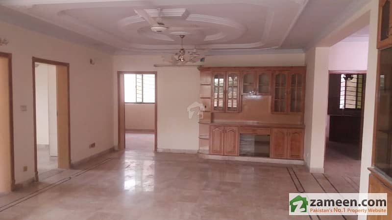 E-11/1 MPCHS - Ground Portion House House For Rent - Size 35x70 Fully Marbel Flooring Out Class House And Location