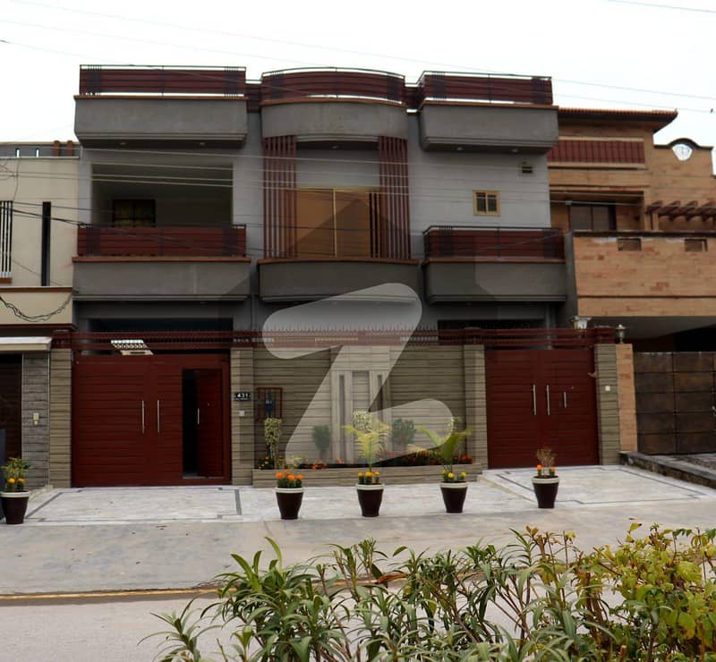 10 Marla New House For Sale In Hayatabad