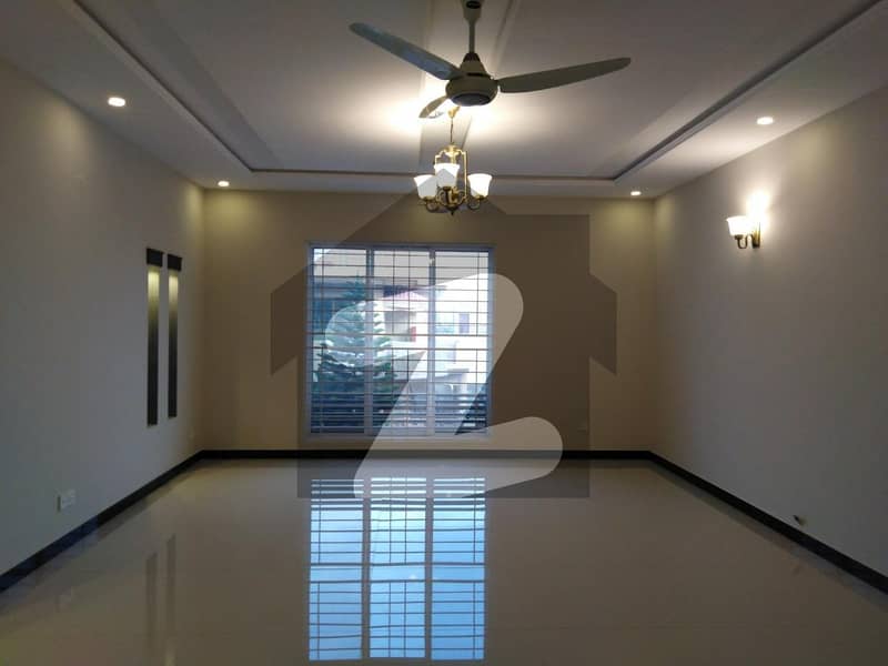 3200 Square Feet House For sale In I-8/2 Islamabad