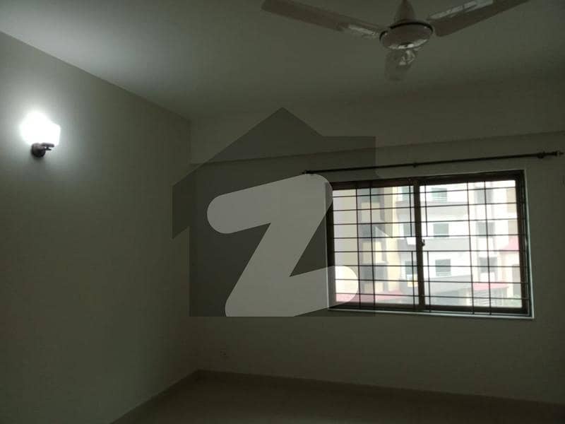 10 Marla 3 Bed Apartment For Sale In Askari 11 Lahore