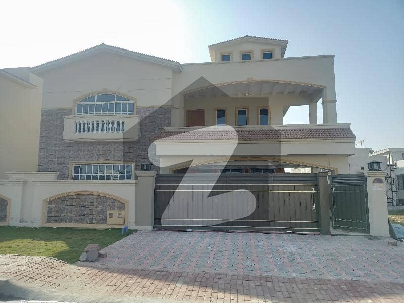 10 Marla 5 Bedrooms Double Unit House Available For Rent Bahria Town Phase 8 Rawalpindi Good Conditions Ideal Location