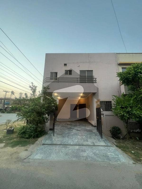 Dha Phase 3 Z Block 5.25 Marla Corner 60 Feet Road Slightly Used House For Sale Owner Build Ideal Location Near Sheeba Park Rent