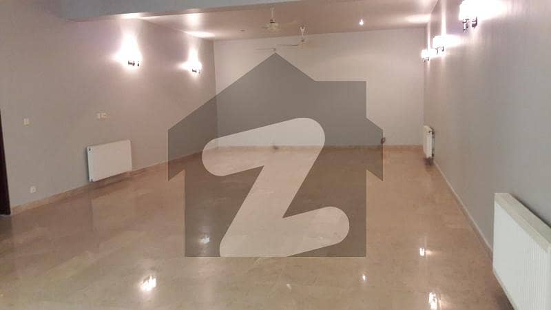 ایف ۔ 7 اسلام آباد میں 7 کمروں کا 4 کنال مکان 54 کروڑ میں برائے فروخت۔