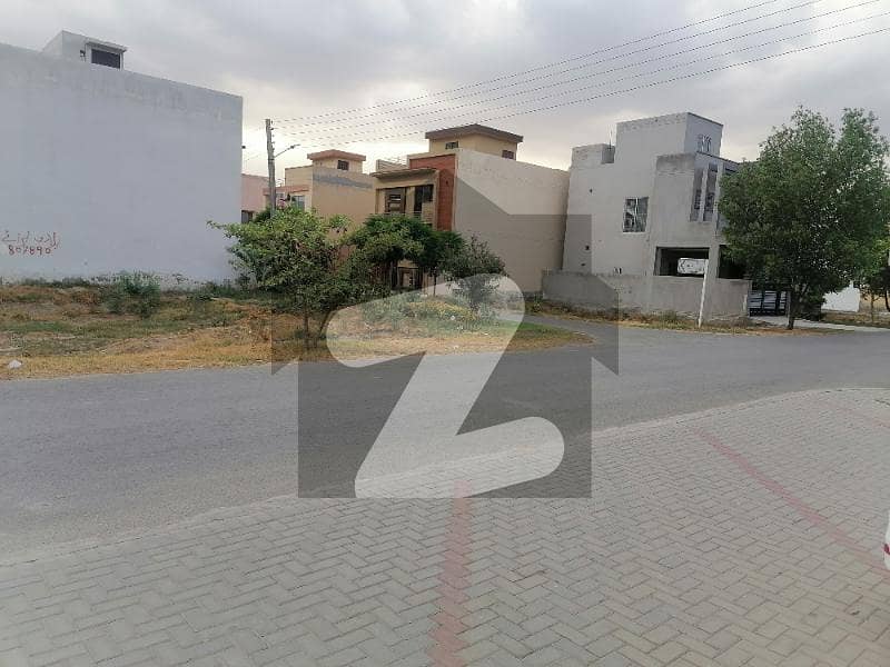 5 Marla Plot For Sale In P Block Near Park And Main Road
