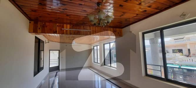 Prime Location 1 Kanal House Available In Habibullah Colony For sale