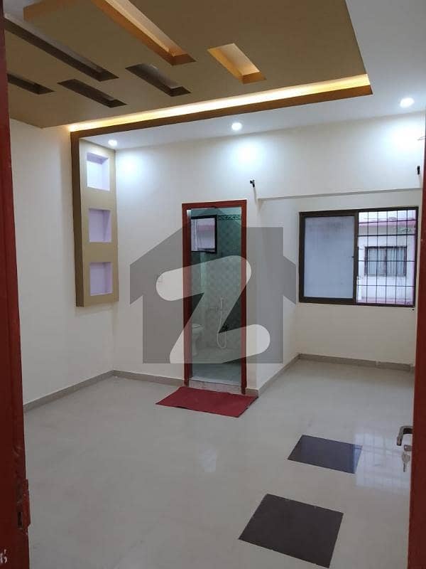 ڈیفنس گارڈن کراچی میں 2 کمروں کا 5 مرلہ فلیٹ 1.35 کروڑ میں برائے فروخت۔