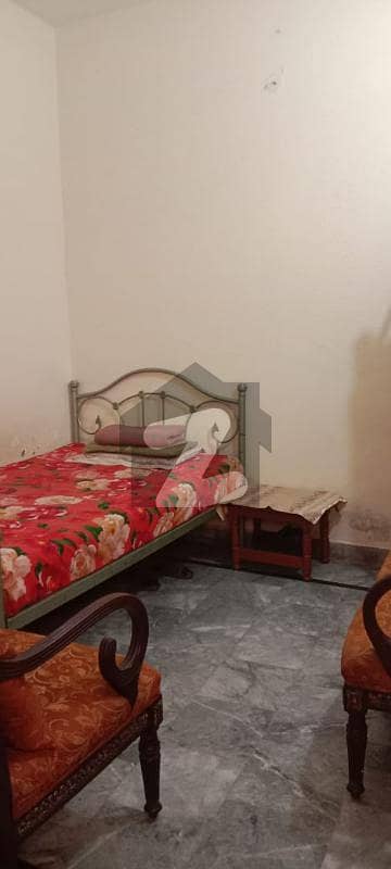 الفیصل ٹاؤن لاہور میں 2 کمروں کا 2 مرلہ مکان 60 لاکھ میں برائے فروخت۔
