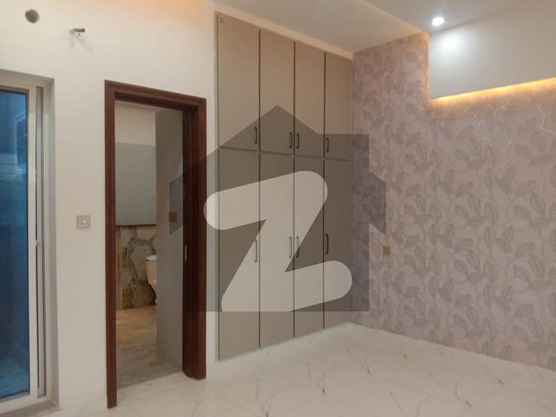 ایڈن ویلی فیصل آباد میں 3 کمروں کا 3 مرلہ مکان 75 لاکھ میں برائے فروخت۔