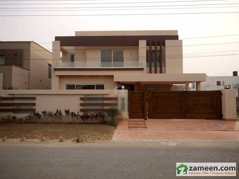 Beautiful Designed Owner Build Bungalow For Sale In Lahore