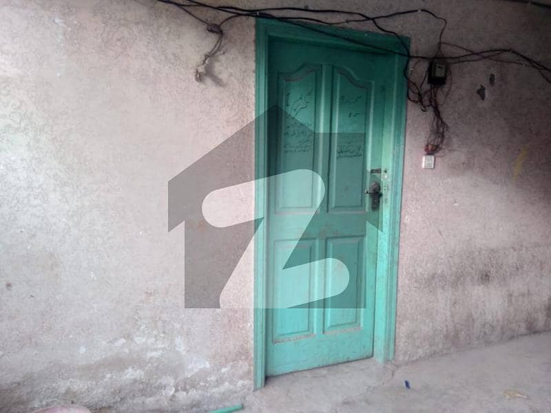 Room For Rent In Fawara Chock Saddar Peshawar