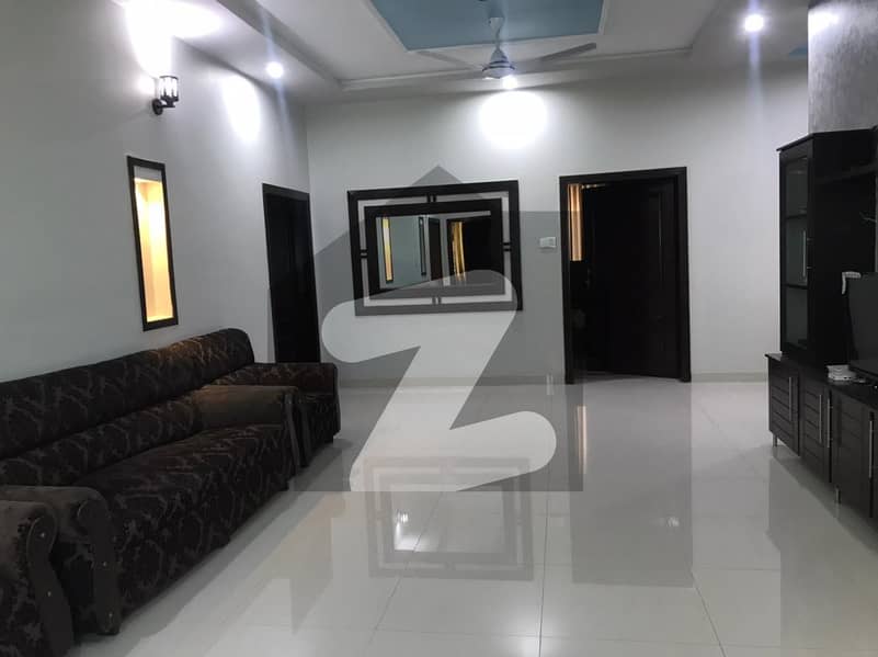 شاہین ہاؤسنگ سکیم ورسک روڈ پشاور میں 7 کمروں کا 1 کنال مکان 3.5 کروڑ میں برائے فروخت۔