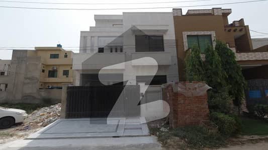 5 Marla Brand New Triple Storey House For Sale In N1 Block Izmir Town Extention Lahore.