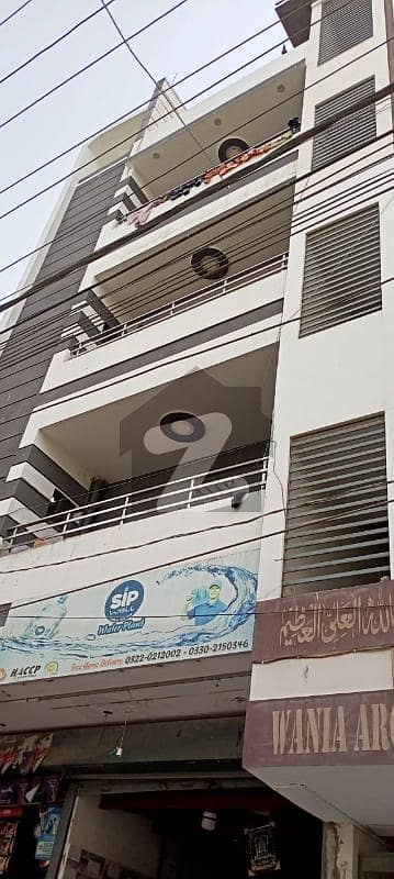 گلشنِ اقبال - بلاک 4اے گلشنِ اقبال گلشنِ اقبال ٹاؤن کراچی میں 2 کمروں کا 3 مرلہ فلیٹ 25 ہزار میں کرایہ پر دستیاب ہے۔