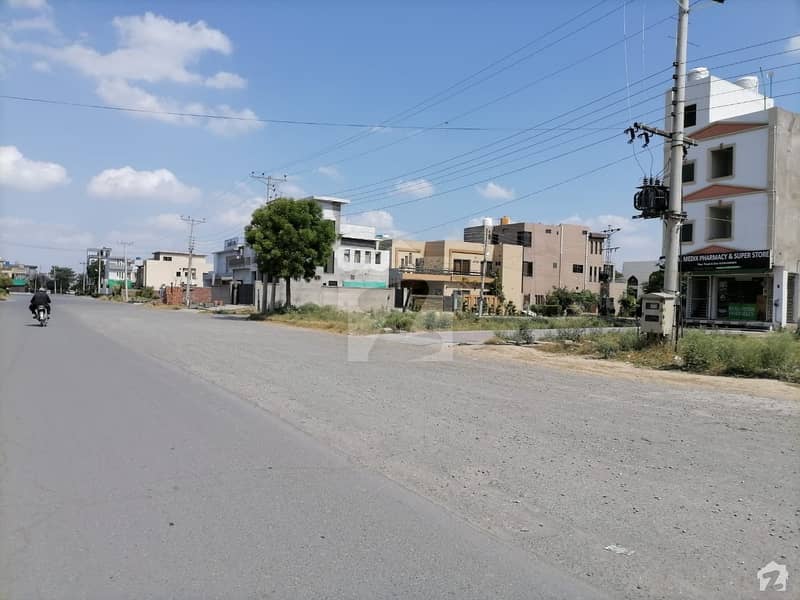 4 Marla Commercial Plot available for sale in Formanites Housing Scheme - Block J if you hurry