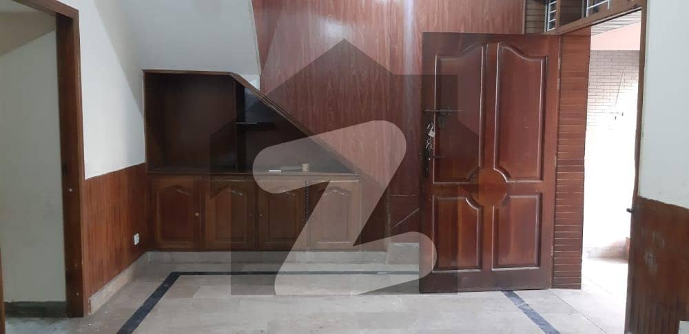 Premium 1800 Square Feet Lower Portion Is Available For Rent In Islamabad