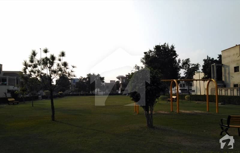 Highly-coveted 8 Marla Residential Plot Is Available In Bahria Nasheman For sale
