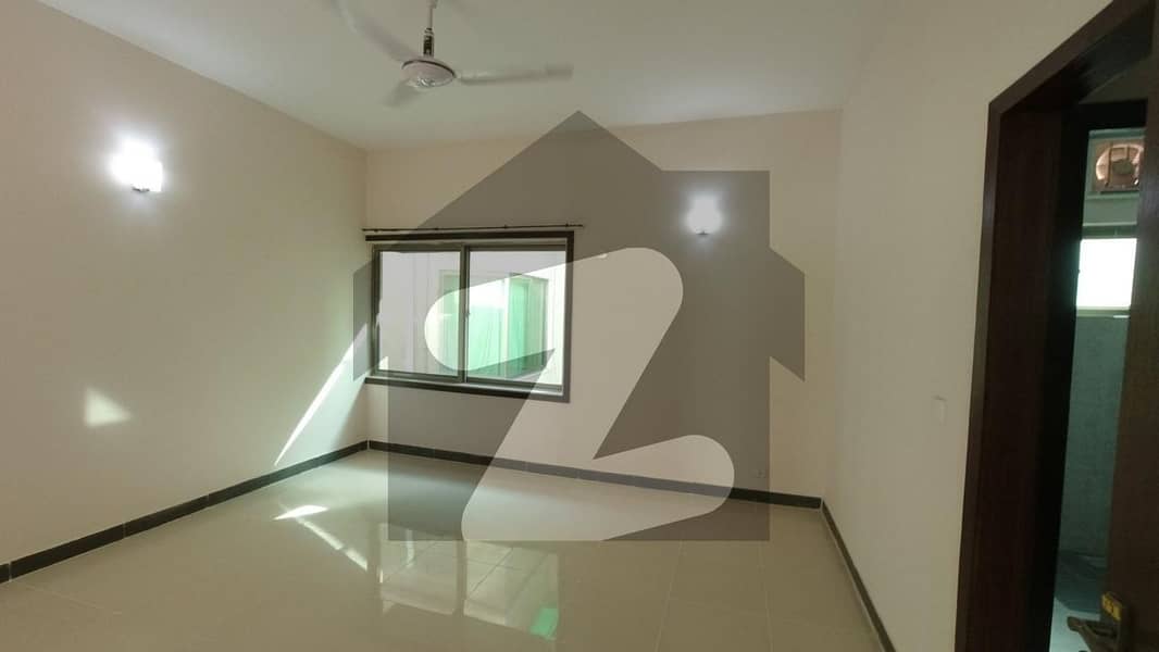 500 Square Yards House For sale In Beautiful Askari 5 - Sector B