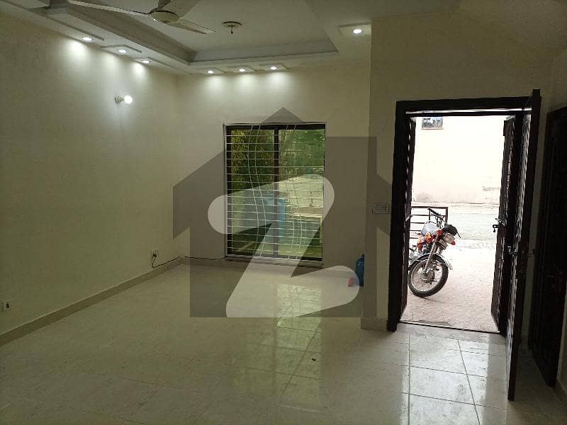 4 Marla Beautiful House For Rent In Paragon City