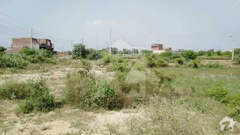 پارک ایونیو ہاؤسنگ سکیم لاہور میں 10 مرلہ رہائشی پلاٹ 80 لاکھ میں برائے فروخت۔