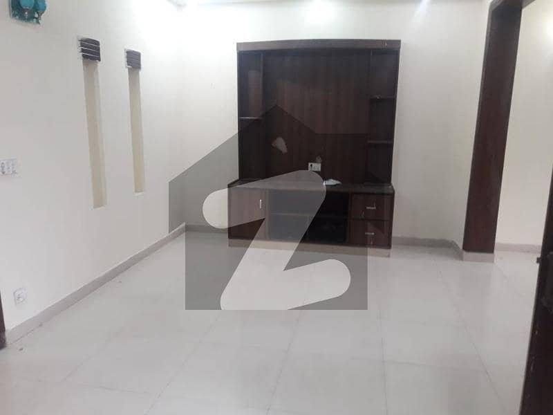 6 MARLA UPPER PORTION AVAILABLE FOR RENT IN VALENCIA TOWN LAHORE