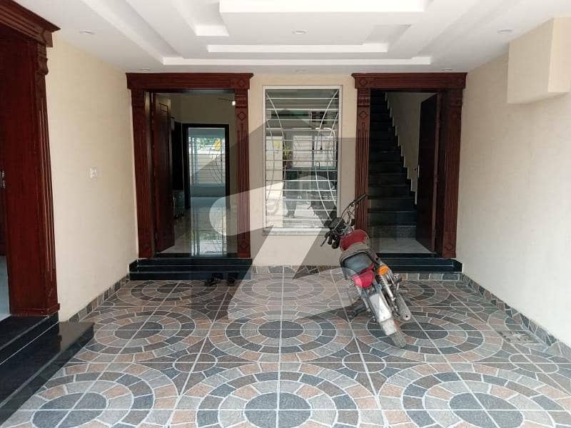 Bahria Town Phase 7 10 Marla Brand New House For Rent