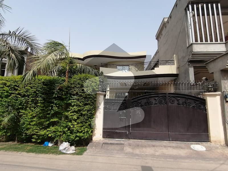 1 Kanal House In Zakariya Town For Sale At Good Location