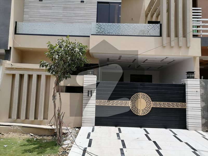 ایڈن آچرڈ فیصل آباد میں 5 مرلہ مکان 1.7 کروڑ میں برائے فروخت۔