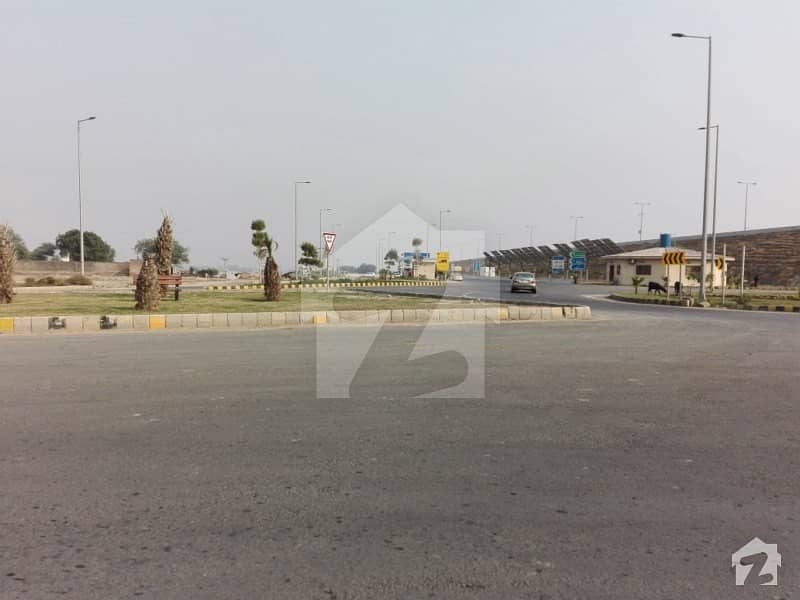 Highly-coveted 3 Marla Residential Plot Is Available In Nishtar Colony For sale