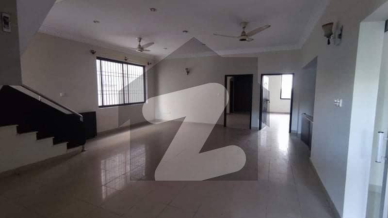 نیوی ہاؤسنگ سکیم کارساز - فیز 2 نیوی ہاؤسنگ سکیم کارساز کراچی میں 3 کمروں کا 14 مرلہ مکان 9.5 کروڑ میں برائے فروخت۔