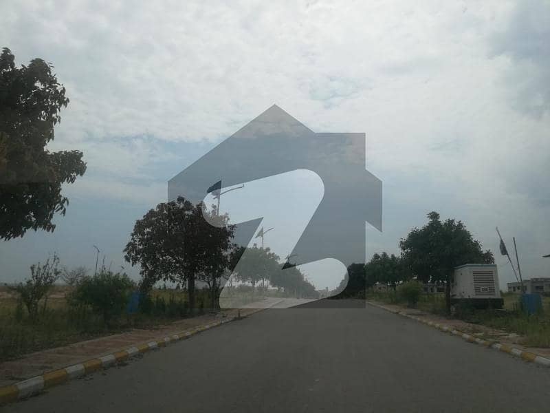 1 Kanal Plot Near Metro Station For Sale Top City 1 Block C, Top City