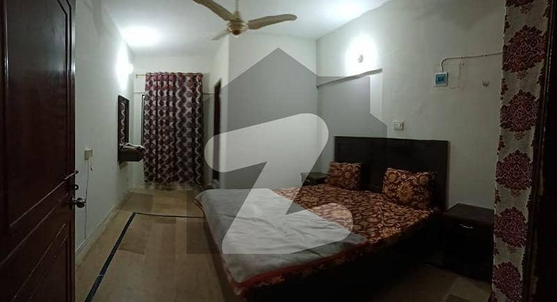 کے ڈی اے اوورسیز بنگلوز گلستانِ جوہر کراچی میں 4 کمروں کا 11 مرلہ مکان 1.25 لاکھ میں کرایہ پر دستیاب ہے۔