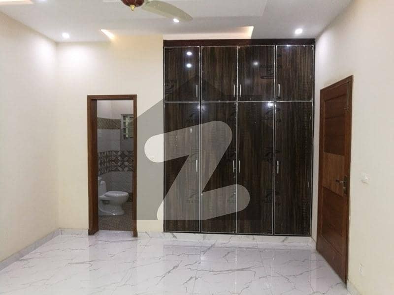 A 1 Kanal Lower Portion In Lahore Is On The Market For rent