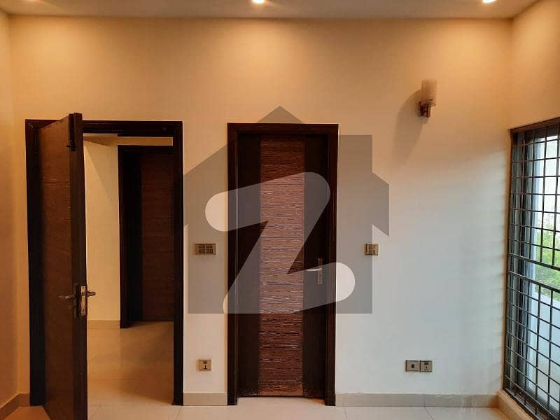 10 Marla upper portion for rent available in wapda town Phase 1 Housing Society Lahore