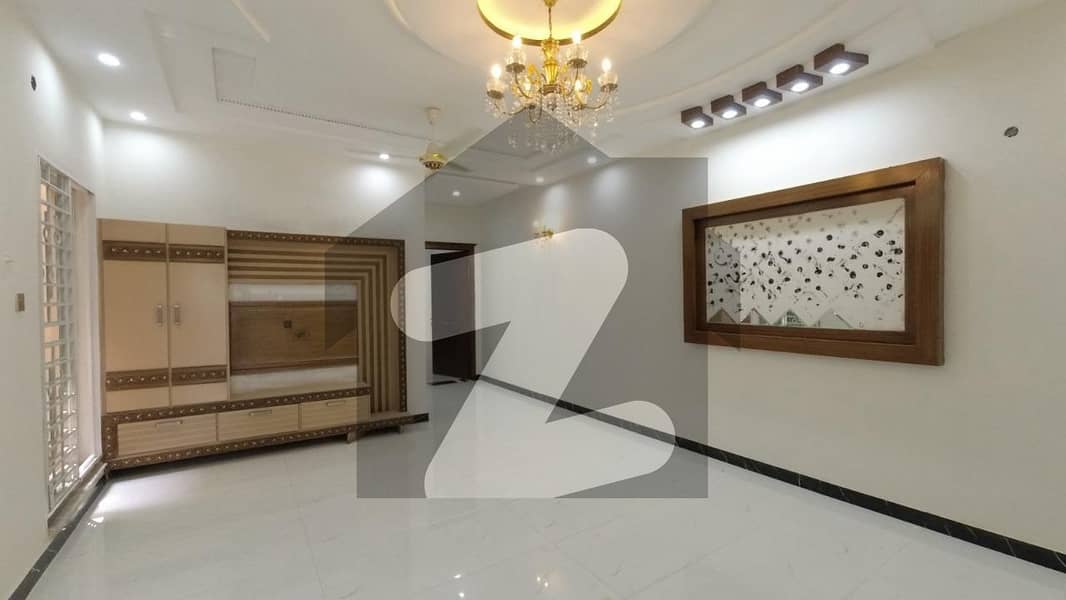 ملٹری اکاؤنٹس ہاؤسنگ سوسائٹی لاہور میں 5 کمروں کا 8 مرلہ مکان 2.5 کروڑ میں برائے فروخت۔