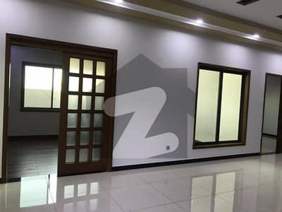 2700 Square Feet Office For Rent In Pechs Block 6