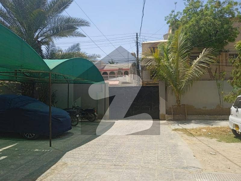 Noor Arcade Flat With 2 Bed Dd With Extra Land In Gulshaneiqbal Block 7 GulshaneIqbal