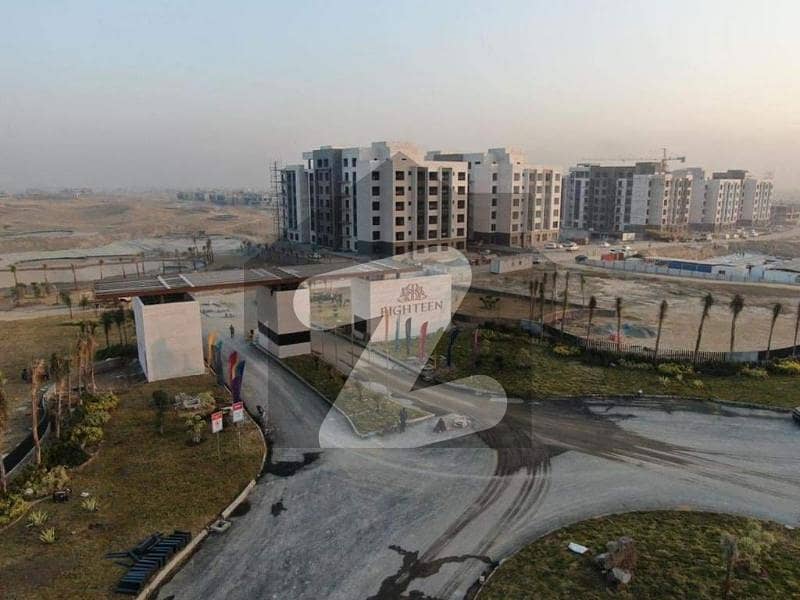 3 Bedroom Apartment Available With Golf & Lake Views 3 Bedroom Apartment Available With Golf & Lake Views
