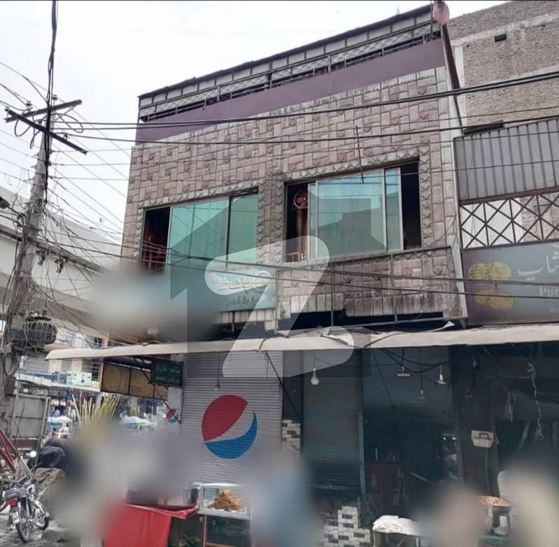 صدر پشاور میں 2 مرلہ عمارت 10.5 کروڑ میں برائے فروخت۔