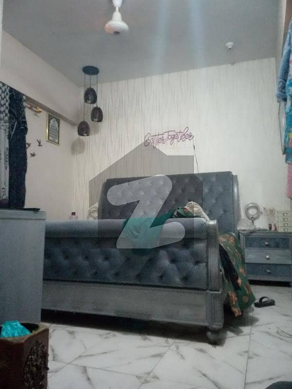 محمودآباد نمبر 5 محمود آباد کراچی میں 2 کمروں کا 3 مرلہ فلیٹ 60 لاکھ میں برائے فروخت۔