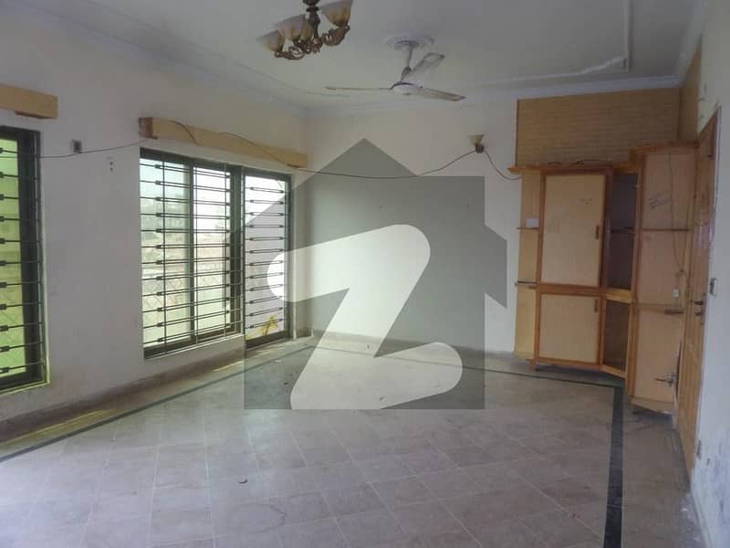 1800 Square Feet House In G-14/2 Is Available For Rent