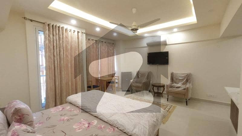 Beautiful Furnished Studio Flat Available For Rent In Elysium Mall (blue Area)