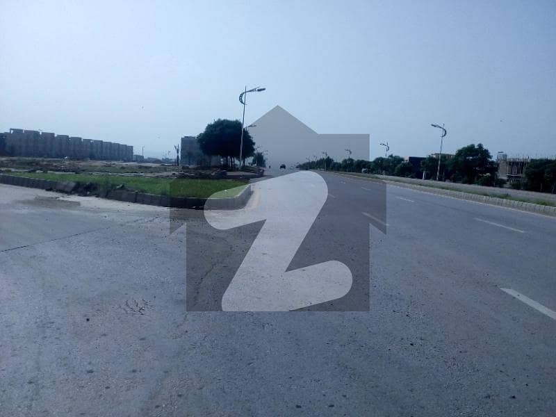 Ready To Buy A Plot File 4500 Square Feet In Bahria Town - Precinct 3
