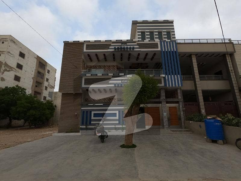 گلشنِ معمار - سیکٹر آر گلشنِ معمار گداپ ٹاؤن کراچی میں 6 کمروں کا 10 مرلہ مکان 3.75 کروڑ میں برائے فروخت۔