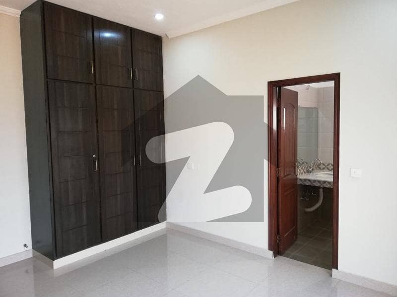 10 Marla upper portion at good location available on rent in Bahria town Lahore(h)