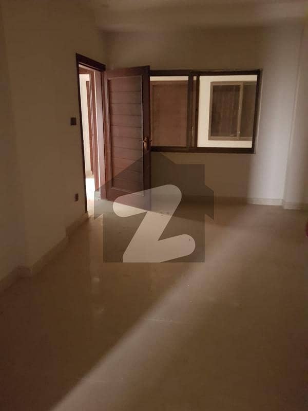 Brand New 4 Bed 3 Bathroom Apartment