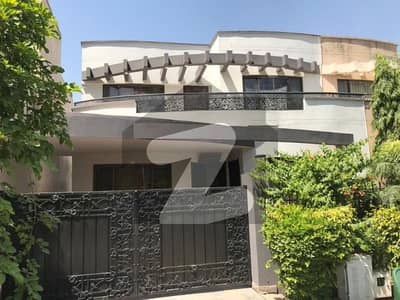 12 Marla House For Sale Available In Sukh Chayn Garden (s)