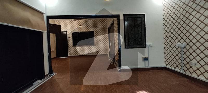 Commercial use VIP Prime Location Independent Bungalow Available For Rent At Block B North Nazimabad
